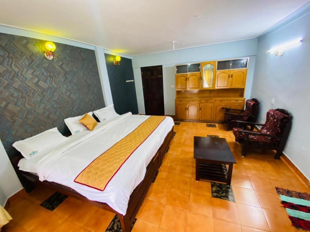Hotel Bob Leisure à Ooty Extérieur photo