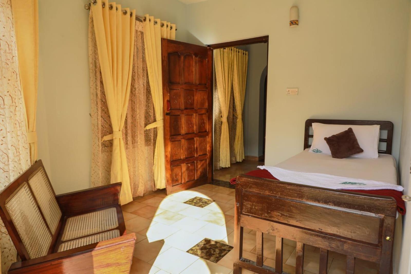 Hotel Bob Leisure à Ooty Extérieur photo